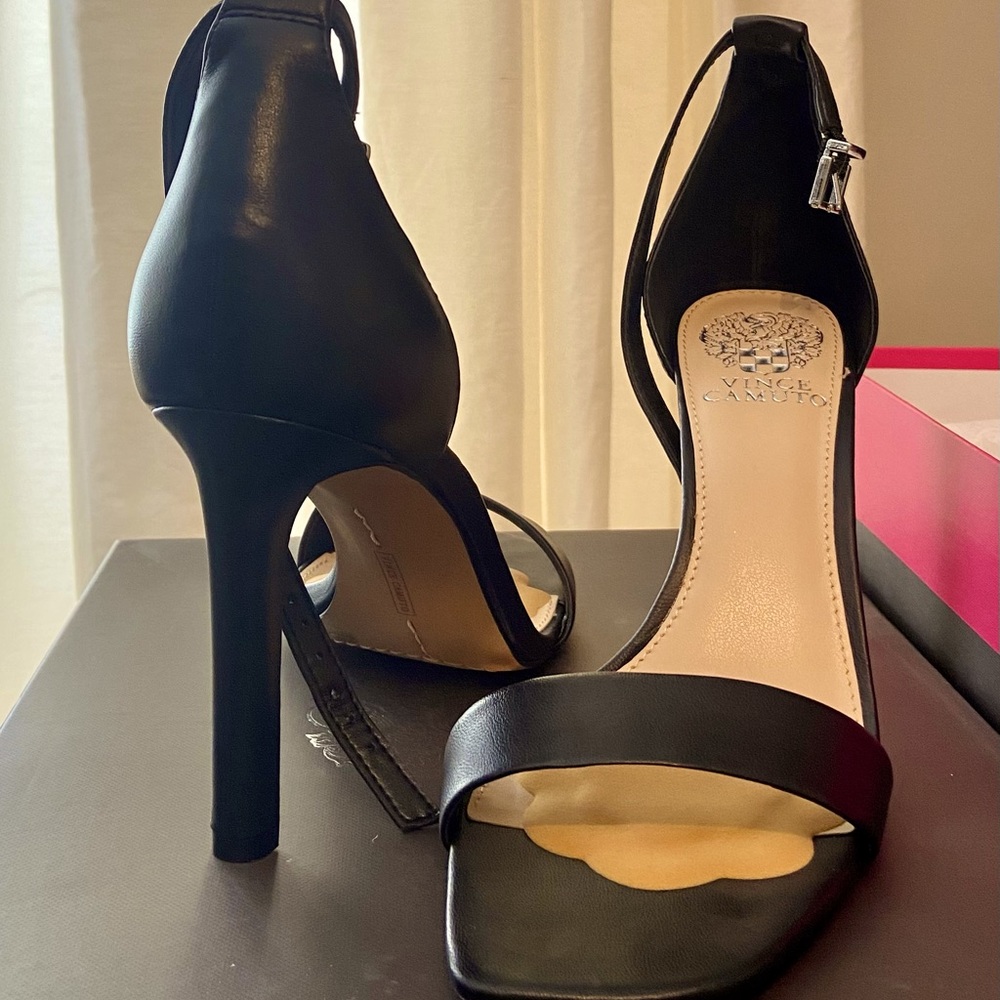 Vince Camuto
